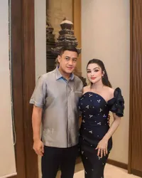 8 Potret Nurah Syahfirah Ibu Sambung Teuku Rassya, Cantik bak Barbie Hidup