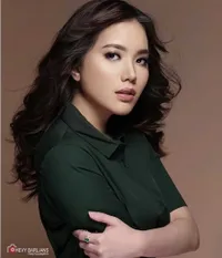 8 Potret Nurazura, Anak Perempuan Nunu Datau yang Jarang Sekali Tersorot dan Cantik Jelita