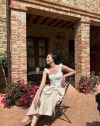 8 Potret Olivia Jensen yang Makin Stunning dan Ramping, Hot Mom Satu Anak Bak Masih Gadis