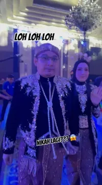 8 Potret Pasha Ungu & Adelia Wilhelmina 'Menikah' Lagi, Tampil Serasi Pakai Busana Adat