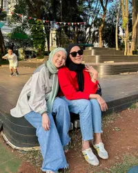 8 Potret Paula Verhoeven dan Tya Ariestya Jalan Bareng, Jaga Persahabatan sambil Playdate Momong Anak 