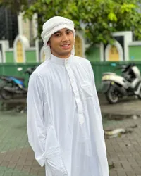 8 Potret Pedangdut Pria Jebolan LIDA dan DA Rayakan Lebaran, Ada yang 3 Tahun Tak Bertemu Keluarga Hingga Berstatus Duda