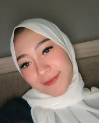 7 Potret Pedangdut Vita Alvia Saat Berhijab, Makin Cantik dan Anggun - Disebut Mantu Idaman Netizen