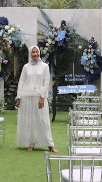 8 Potret Penampilan Alya Rohali di Pernikahan Alika Islamadina, Anggun Pakai Kebaya dengan Warna-warna Soft