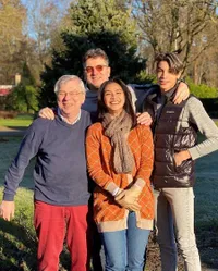 8 Potret Perayaan Tahun Baru Maudy Koesnaedi dan Keluarga Suami di Belanda, Foto Ganteng Eddy Meijer Bikin Salfok