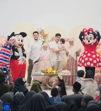 8 Potret Perayaan Ulang Tahun Anak Oki Setiana Dewi, Banjir Kritikan Netizen - Teuku Ryan Hadir Namun Ricis Absen 