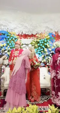 8 Potret Pernikahan Siti Mamduhah Putri Wakil Presiden Ma'ruf Amin - Pakai Siger Sunda Bikin Pangling!