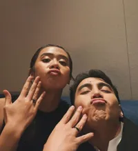8 Potret Pernikahan Vadie Akbar Adik Vidi Aldiano yang Digelar Intimate