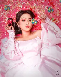  8 Potret Photoshoot Putri DA yang Berkonsep Pink, Cantik dan Manisnya Kelewatan