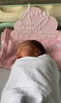 8 Potret Proses Kelahiran Avery Anak Pertama Valencia Tanoe - Kevin Sanjaya, Cantik Mirip Ayahnya - Lahir di Angka Banyak 8