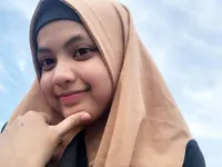 8 Potret Putri D'Academy Tampil Kenakan Hijab, Makin Cantik!