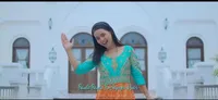 Cantik Bak Gadis India, 8 Potret Putri Isnari Cover Lagu 'Haule Haule' OST Film 'RAB NE BANA DI JODI'