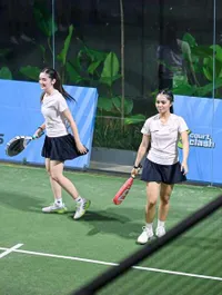 8 Potret Ranty Maria Juara 1 Tanding Padel, Kompak Berpasangan dengan Rania Marchella