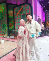 8 Potret Rohimah Mantan Istri Kiwil yang Dikabarkan Sedang Kesulitan Ekonomi Hingga Jual Rumah