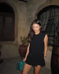 8 Potret Romantis Amanda Rawles dan Pacar yang Rayakan Anniversary ke-7, Didoakan Sampai Nikah!