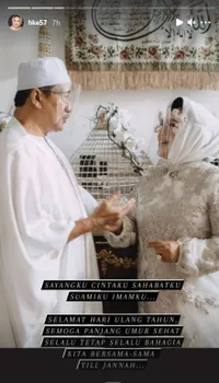 8 Potret Romantis Hetty Koes Endang Bersama Suami yang Jarang Terekspos, Tak Lekang Oleh Waktu!