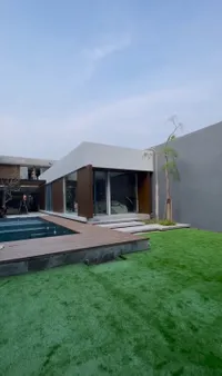 8 Potret Rumah Baru Mona Ratuliu, Mewah dan Megah Kayak Villa di Bali - Tak Masalah Budget Bengkak Berkali Lipat