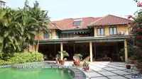8 Potret Rumah Mendiang Marissa Haque yang Asri dan Penuh Kenangan, Capai 2000 Meter Persegi - Punya Perpustakaan Pribadi