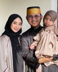 8 Potret Rumaysha Anak Pertama Ega Noviantika & Rafly DA yang Makin Cantik Mirip Mamanya