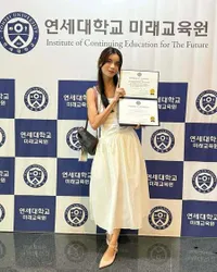 8 Potret Sabrina Chairunnisa Berhasil Lulus Program Summer School di Yonsei University Korea Selatan