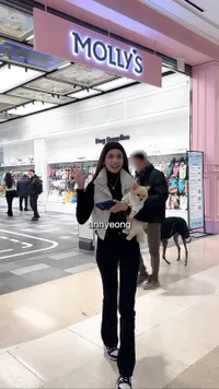 8 Potret Sabrina Chairunnisa Kalap Belanja Stroller - Baju untuk Chanel di Korea, Reimburse ke Deddy Corbuzier: Bukan Duit Rakyat Yesss