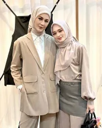 8 Potret Seleb yang Hadir di Launching Clothing Brand Paula Verhoeven, Beri Support