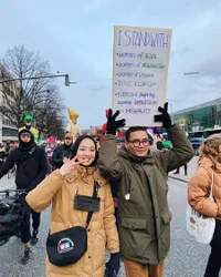 8 Potret Seleb Yang Pernah Ikut Pride Parade Dukung LGBT di Luar Negeri, Ada Transgender Dena Rachman - Kia AFI