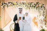 8 Potret Selebritis yang Nikah di KUA, Nggak Gengsi Meski Jauh Dari Kata Mewah
