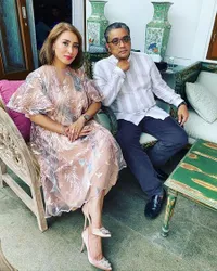 8 Potret Sendy Ramania Istri Dede Yusuf yang Jarang Tersorot, Ibu Pejabat - Sosialita Cantik Berkelas