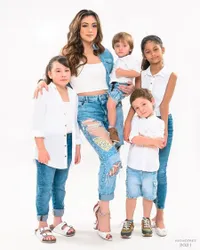 8 Potret Tangguh Celine Evangelista Jadi Orangtua Tunggal, Bagikan Tips Parenting Empat Anak