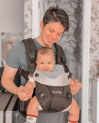 8 Potret Terbaru Baby Ukkasya Anak Zaskia Sungkar dan Irwansyah, Senyum Tampannya Bikin Meleleh dan Pipi Gembul Gemesin Banget