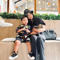 8 Potret Terbaru Gala Sky yang Makin Gembul dan Ganteng Abis, Wajahnya Disebut Mirip Bibi Andriansyah
