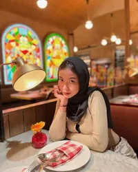 8 Potret Terbaru Ghaniya Salma Putri Sulung Opick Yang Tuai Pro Kontra, Perlihatkan Rambut - Dicibir Bakal Lepas Hijab
