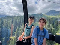 8 Potret Terbaru Liburan Keluarga Nana Mirdad dan Andrew White di Swiss, Naik Gondola Hingga Piknik di Atas Gunung