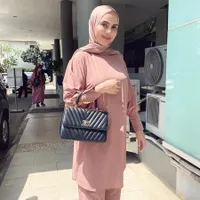 8 Potret Terbaru Mantan Model dan DJ Anggita Sari Mantap Berhijab, Akui Tak Dipaksa Suami - Hapus Semua Foto Seksi