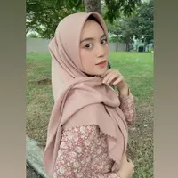 8 Potret Terbaru Nabilah Ayu eks JKT 48 Usai Putuskan Berhijrah, Hijab Semakin Syari Menutup Dada - Paras Cantik Banjir Pujian