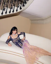 8 Potret Terbaru Raline Shah yang Cantik Banget Pakai Dress Saat di Cannes, Anggun Banget Dipuji Mirip Disney Princess