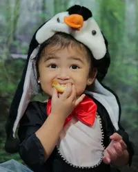 8 Potret Thania Anak Ruben Onsu yang Makin Terlihat Cantik, Sudah Pintar Pose di Depan Kamera