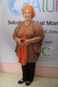 8 Potret Transformasi Dewi Hughes yang Sukses Turunkan Berat Badan Sebanyak 91 Kilo dalam 15 Bulan - Sudah 8 Tahun Tak Makan Nasi 