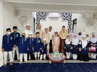 8 Potret Ulang Tahun Putra Bungsu Marcella Zalianty, Gelar Pengajian dan Doa Bersama Anak Yatim Piatu di Masjid