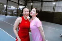 8 Potret Ultah Yura Yunita Dirayakan Bareng Nagita Slavina & Teman-Teman Main Padel, Dapat Kado Spesial