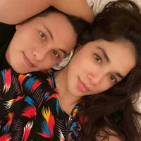 8 Potret Ussy Sulistiawaty dan Andhika Pratama Rayakan Anniversary, Bagikan Foto Mesra - Tetap 'I Love You Banget' di 13 Tahun Pernikahan
