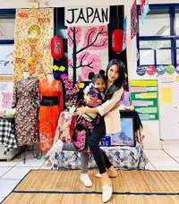 8 Potret Velove Anak Garneta Haruni yang Mulai Saingi Kecantikan Ibunya, Disebut Cocok Jadi Model Saat Pakai Baju Jawa