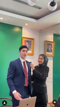 8 Potret Venna Melinda Akui Bangga Verrell Bramasta Jadi Wakil Rakyat: 51 Miliar Itu Amanah