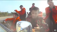 8 Potret Video Klip Terbaru Fildan 'Demi Cinta Suci', Keren Abis