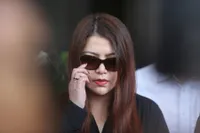 8 Potret Wina Natalia Kembali Menyandang Status Janda Pasca Cerai Dari Anji, Mengaku Lega