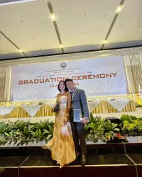 8 Potret Wisuda Gabriel Anak Dewi Perssik, Lulus Dengan Nilai Memuaskan - Bikin Bangga Sang Mama