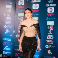 8 Potret Wulan Guritno Tampil Cantik di 29th Asian Television Awards, Pamer Bahu dan Punggung yang Halus