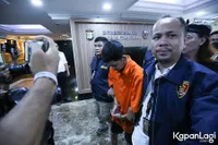 8 Potret Yudha Arfandi Kala Jumpa Pers Kematian Dante Anak Tamara Tyasmara, Ditenggelamkan 12 Kali - Sempat Kepergok Penjaga Kolam