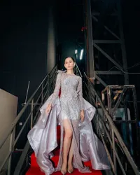 8 Potret Zoe Abbas Jackson dan Antonio Blanco Jr Bintang Sinetron 'DIA YANG KAU PILIH' di SCTV Awards 2023, Tampil Kompak dan Serasi 